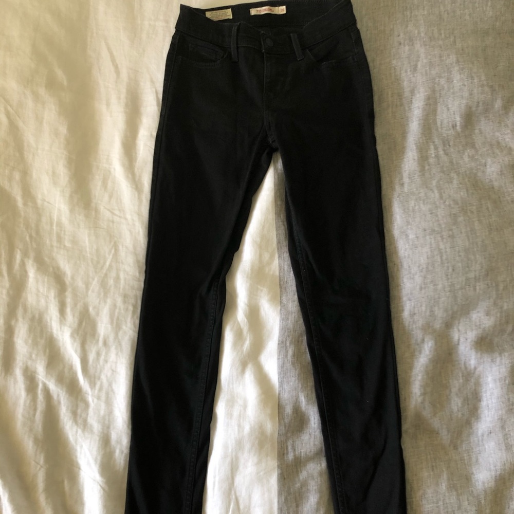 Levi’s 710 Super-skinny Black Jeans